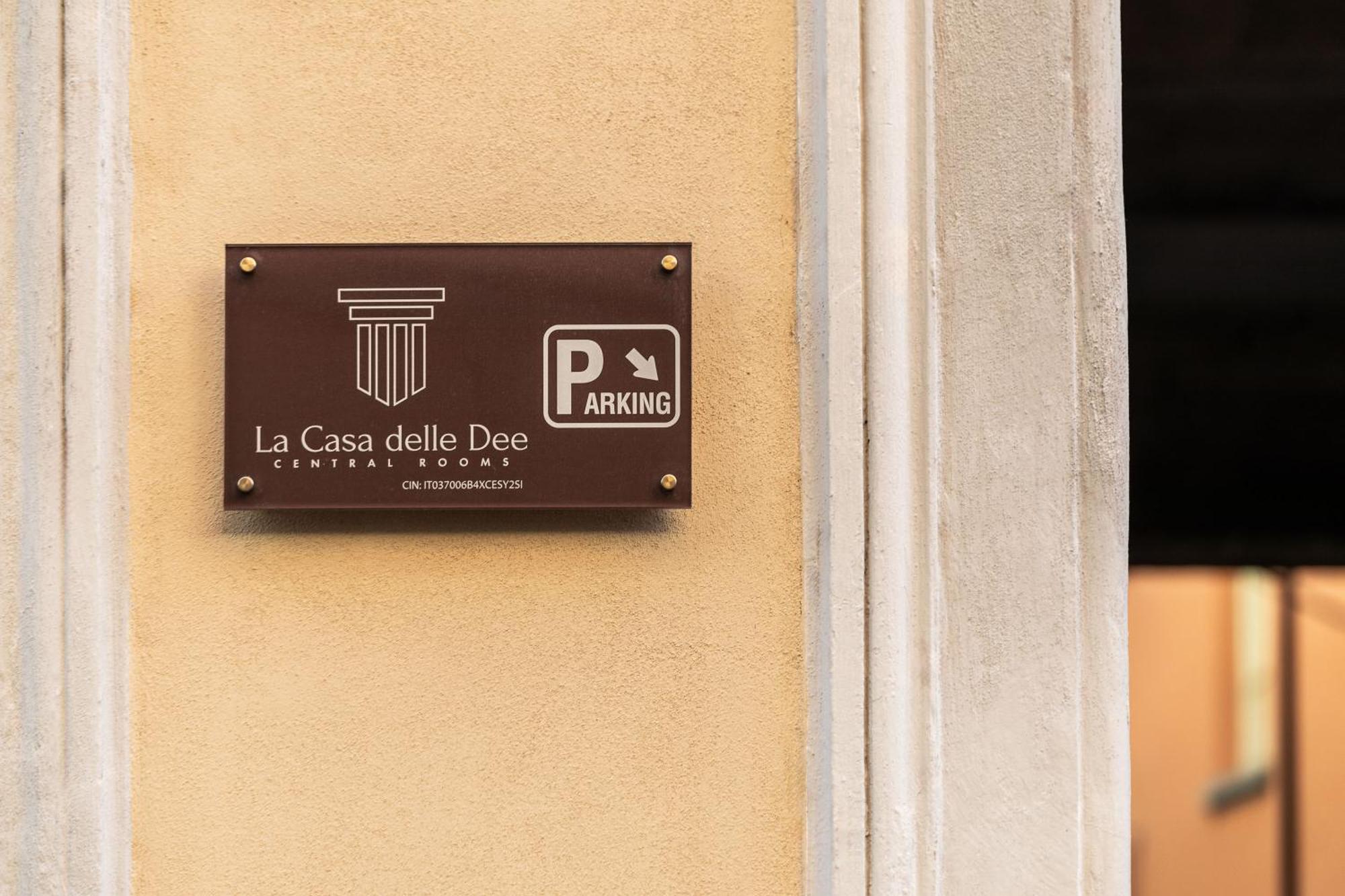 La Casa Delle Dee - Self Check-In Otel Bolonya Dış mekan fotoğraf